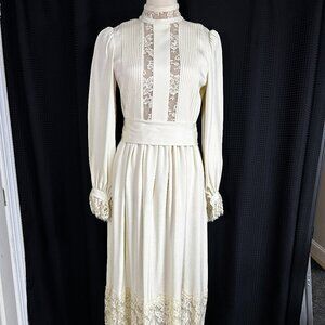 Gorgeous Vintage 70s Carson Pirie Scott Chicago Crepe Lace Wedding Prairie Dress